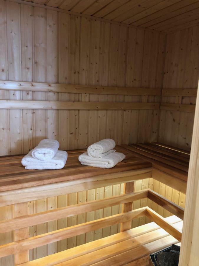 Family & Business Sauna Apartments No1 Lesny Nad Zalewem Cedzyna Unikat - 3 Bedroom With Private Sauna, Bath With Hydromassage, Terrace, Garage, Catering Options Kielce Buitenkant foto